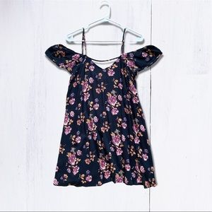 Off the shoulder‎ sundress